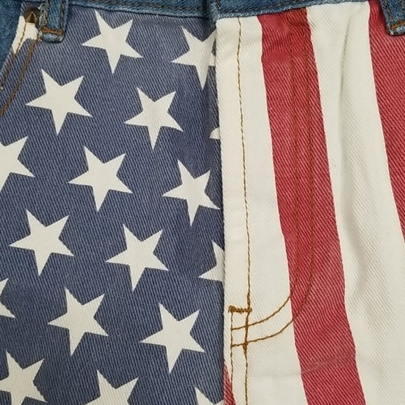 Forever 21 American Flag Cutoff Shorts - Picture 4 of 4